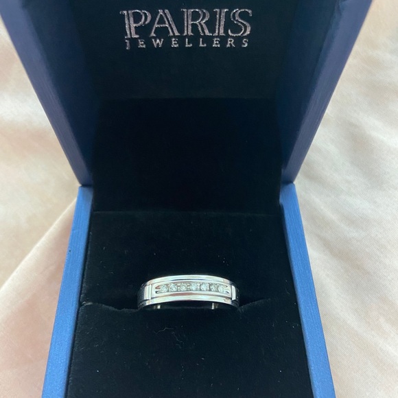 Other - White gold men’s ring